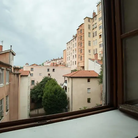 Hostnfly - Exceptional Downtown Apartment